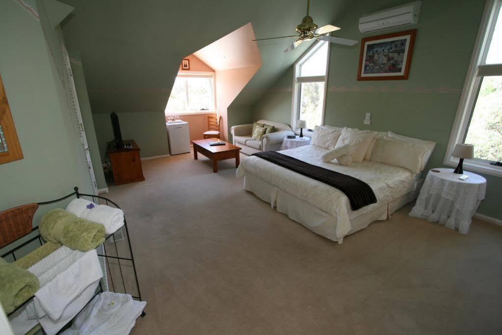Silver Waters Bed & Breakfast Коув Экстерьер фото