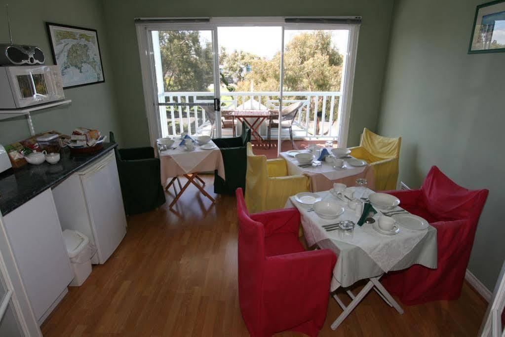 Silver Waters Bed & Breakfast Коув Экстерьер фото